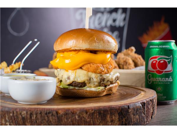 COMBO X - BURGUER GOURMET (2 LANCHES) + BATATA + 2 REFRIG. PEQ.:::: Jet  Chicken House :: Jet Chicken House