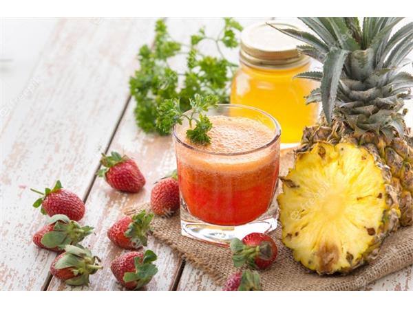 07-SUCO DE ABACAXI COM MORANGO