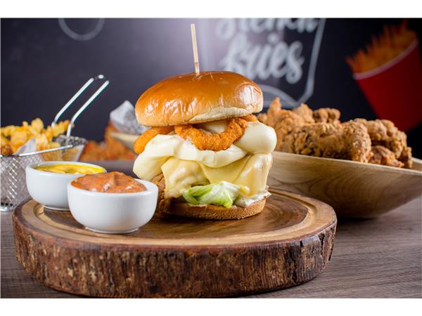L6-LANCHE CHICKEN HAPPY + BATATA FRITA