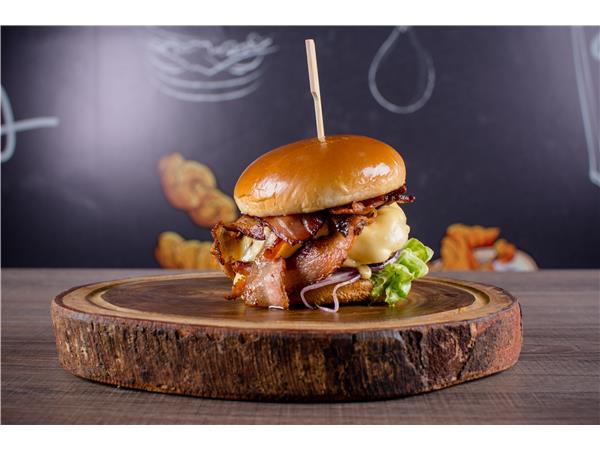 L5-LANCHE CHICKEN JOY + BATATA FRITA